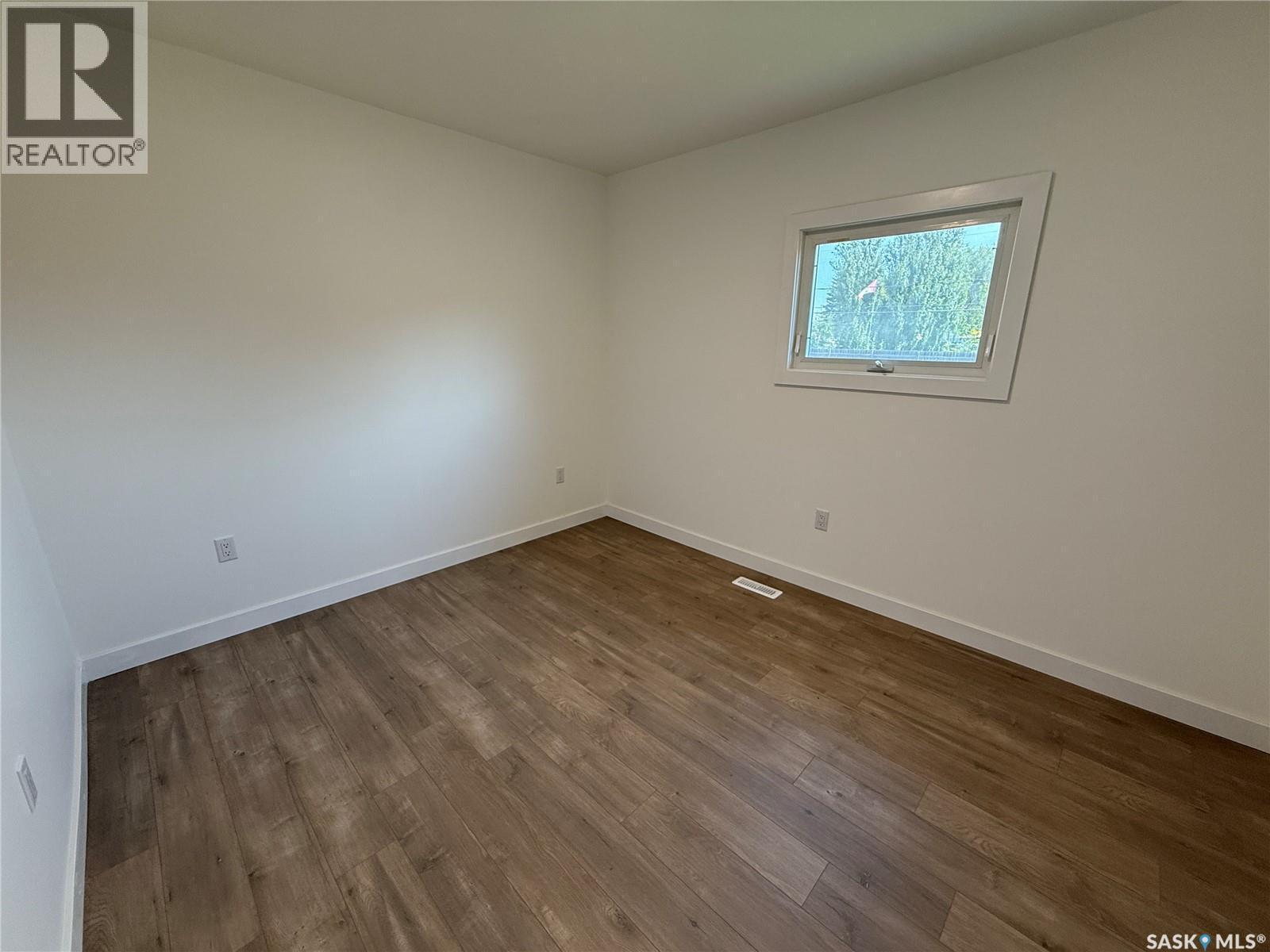223 Eisenhower Street, Midale, SK - Indoor Photo Showing Other Room