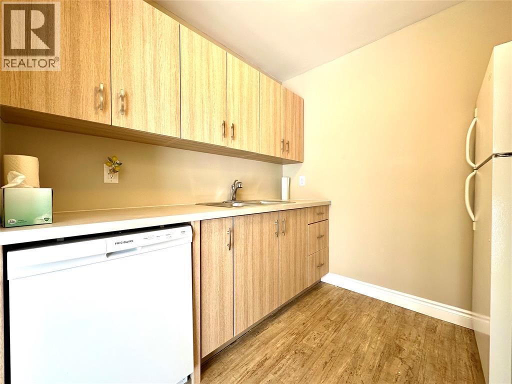 885 Carleton Place Unit# 1, Sarnia, ON - Indoor Photo Showing Other Room