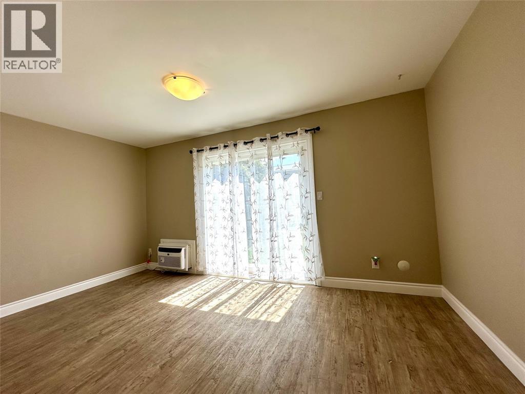 885 Carleton Place Unit# 1, Sarnia, ON - Indoor Photo Showing Other Room