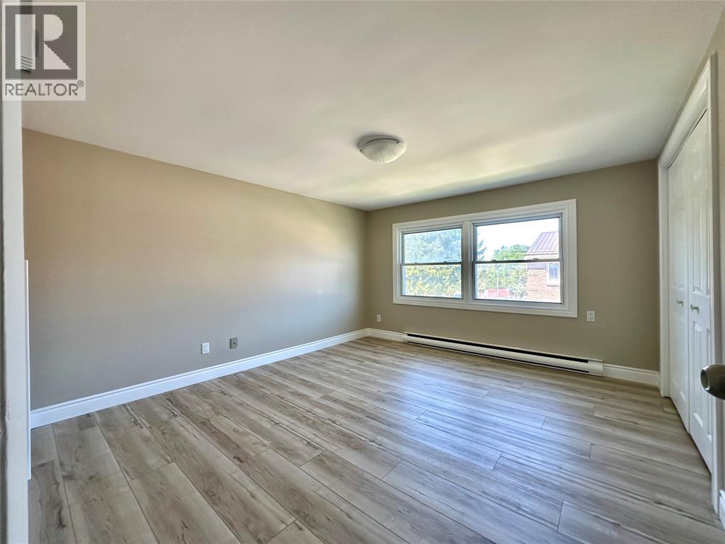 885 Carleton Place Unit# 1, Sarnia, ON - Indoor Photo Showing Other Room