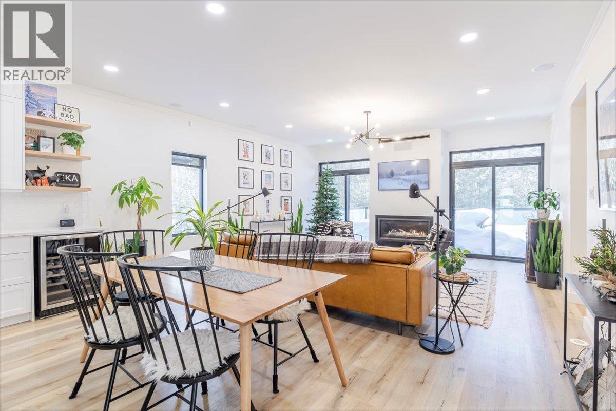 4600 Alpine Way, Fernie, BC - Indoor With Fireplace