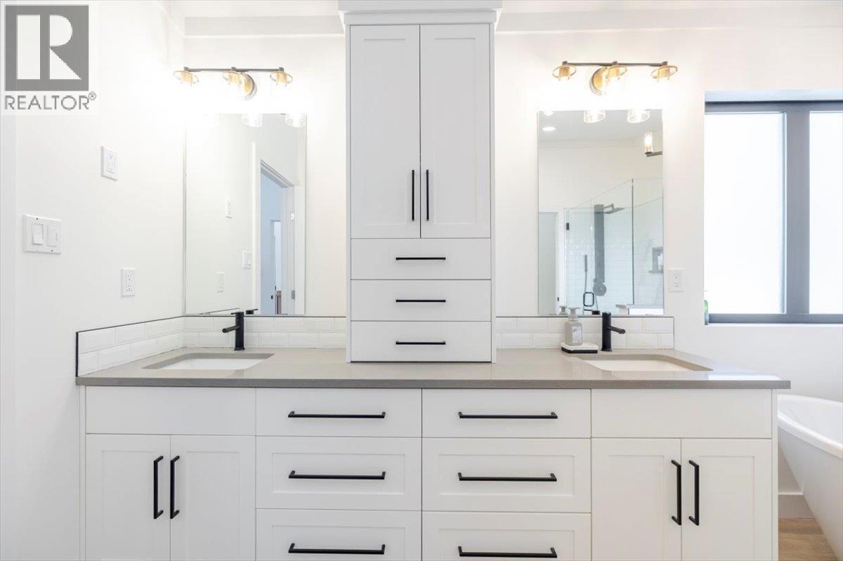 4600 Alpine Way, Fernie, BC - Indoor Photo Showing Bathroom