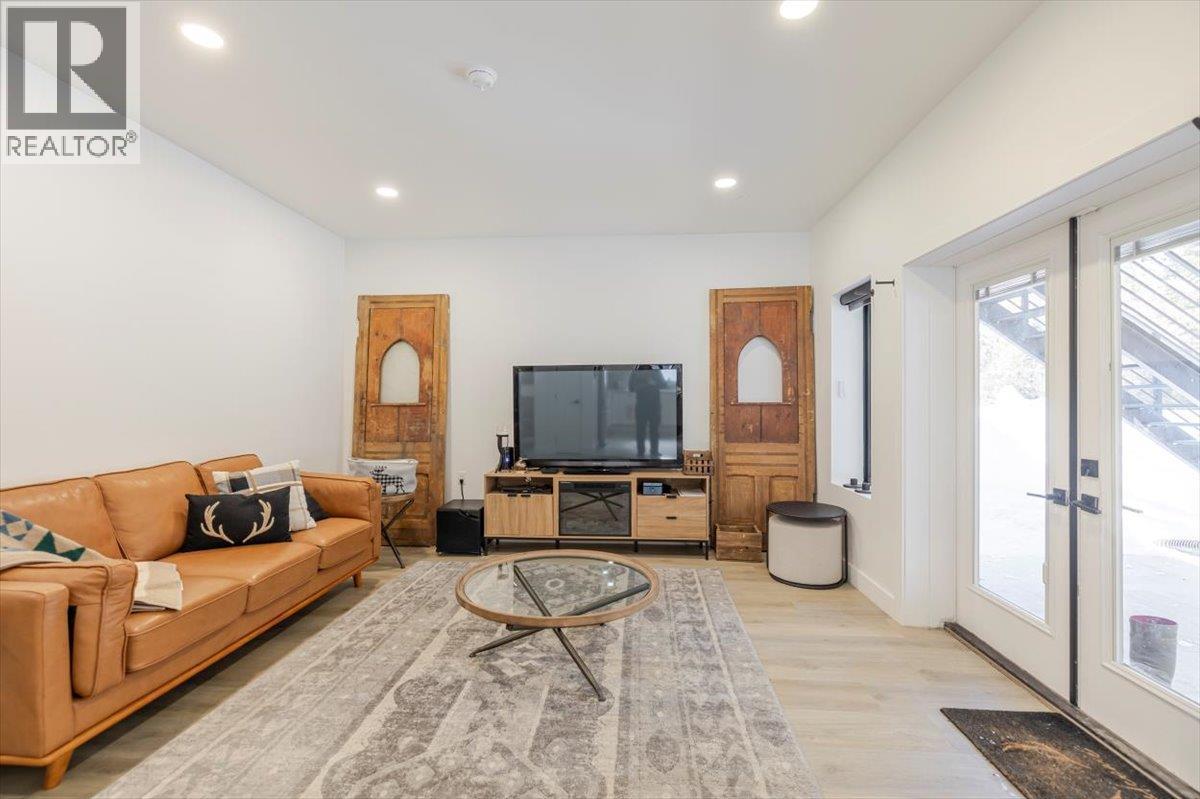 4600 Alpine Way, Fernie, BC - Indoor