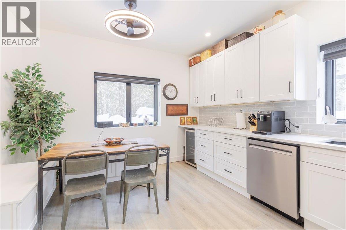 4600 Alpine Way, Fernie, BC - Indoor