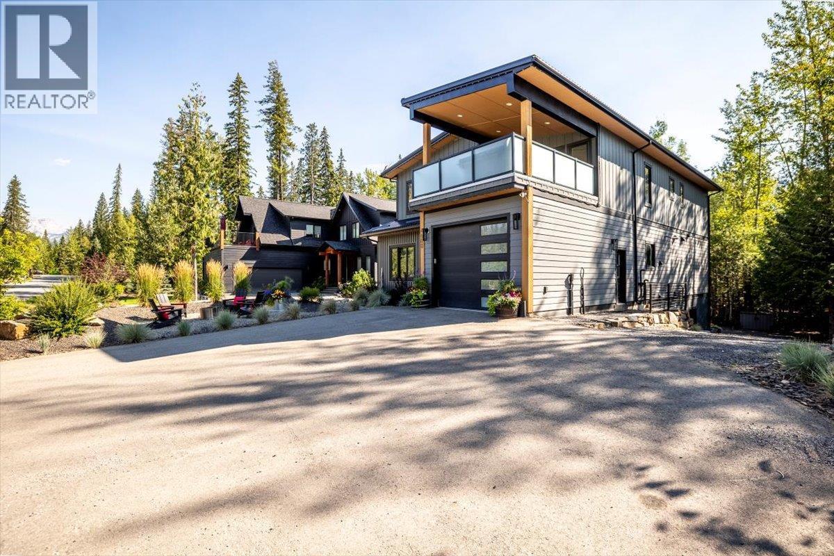 4600 Alpine Way, Fernie, BC - Outdoor