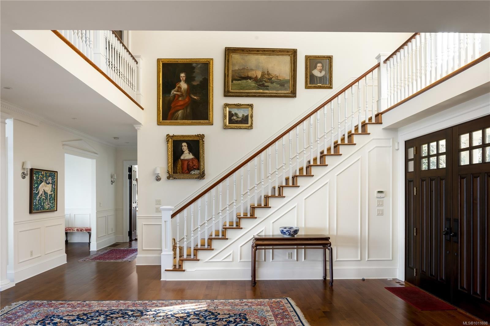 2600 Queenswood Dr, Saanich, BC