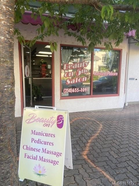 C-9711 Fifth St, Sidney, BC