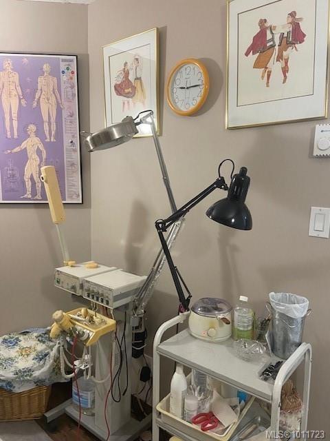 C-9711 Fifth St, Sidney, BC