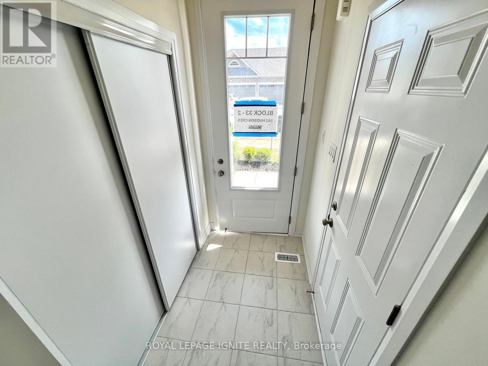 562 Hudson Crescent, Midland, ON - Indoor Photo Showing Other Room