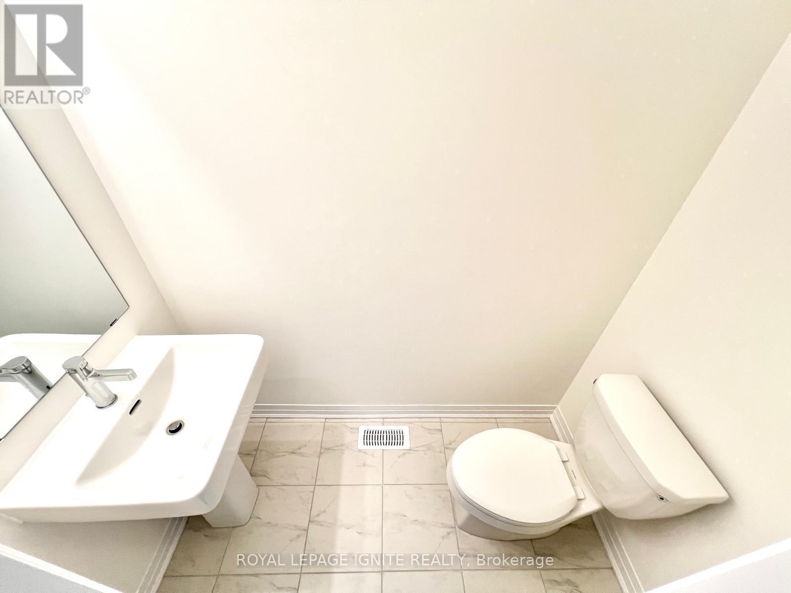 562 Hudson Crescent, Midland, ON - Indoor Photo Showing Bathroom