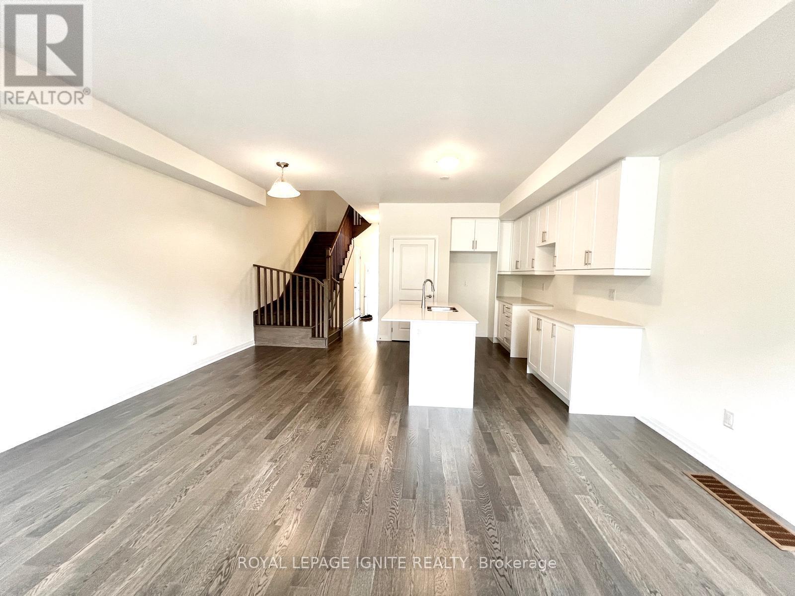 562 Hudson Crescent, Midland, ON - Indoor