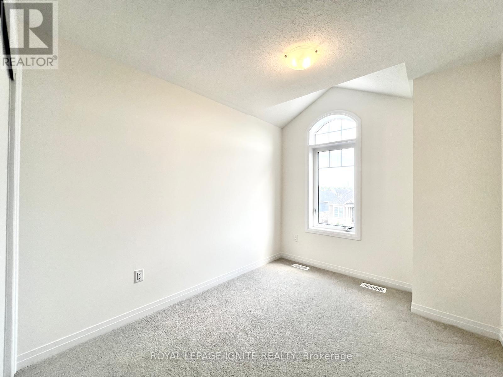 562 Hudson Crescent, Midland, ON - Indoor Photo Showing Other Room