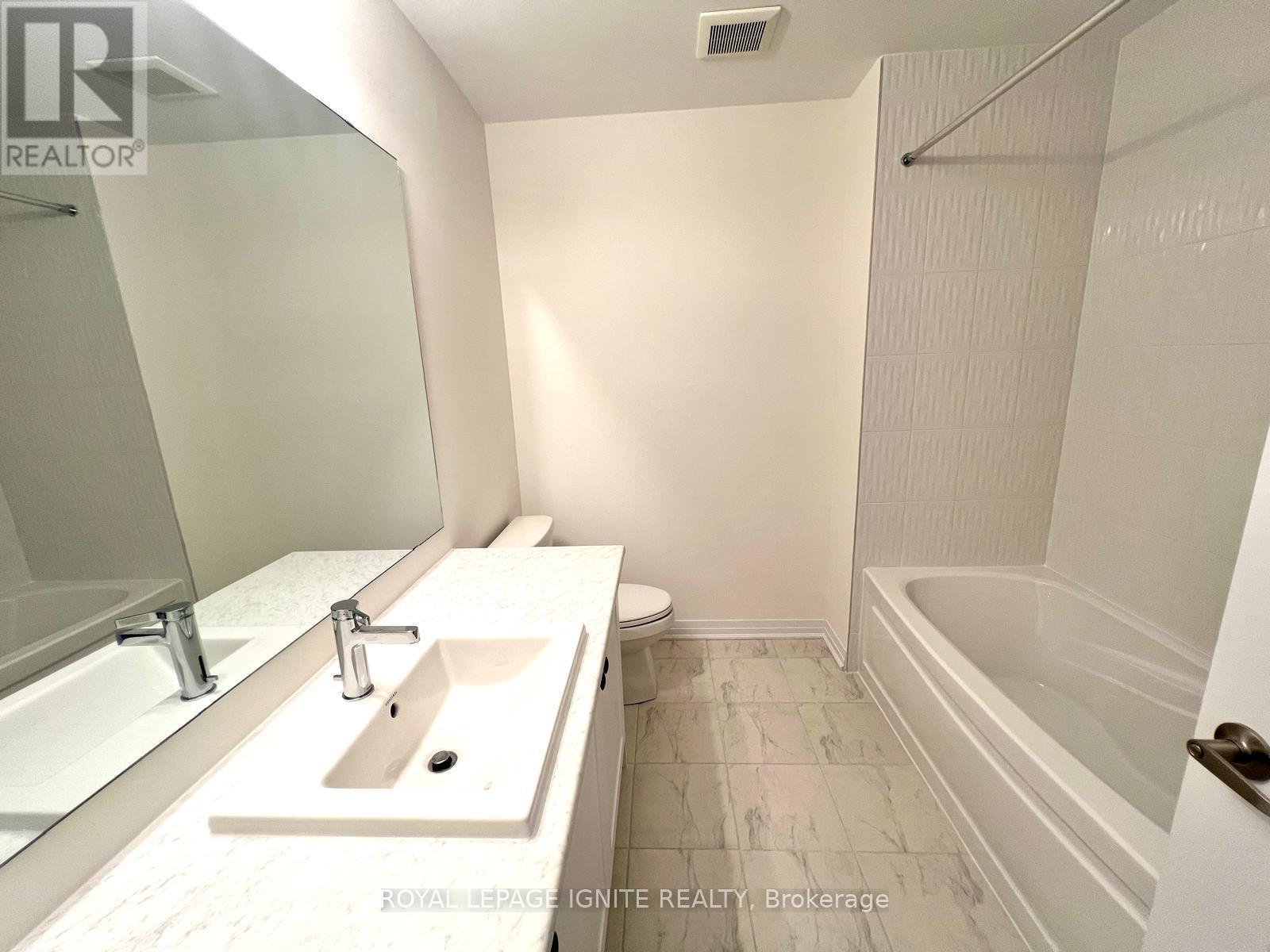 562 Hudson Crescent, Midland, ON - Indoor Photo Showing Bathroom