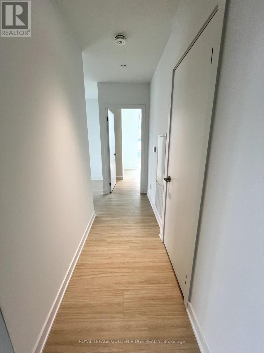 Ph02 - 8 Wellesley Street W, Toronto, ON - Indoor Photo Showing Other Room