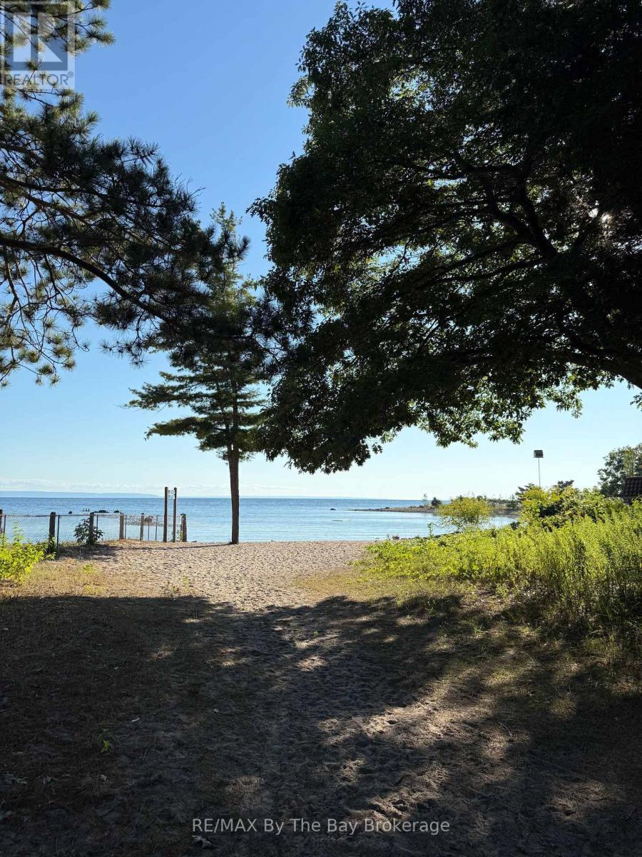 909 17 Concession, Tiny, ON