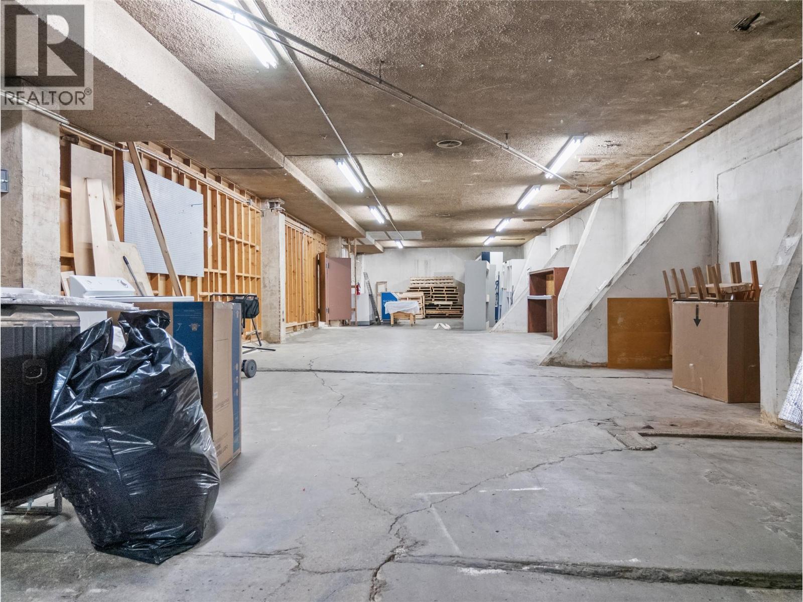 10121 10 Street, Dawson Creek, BC