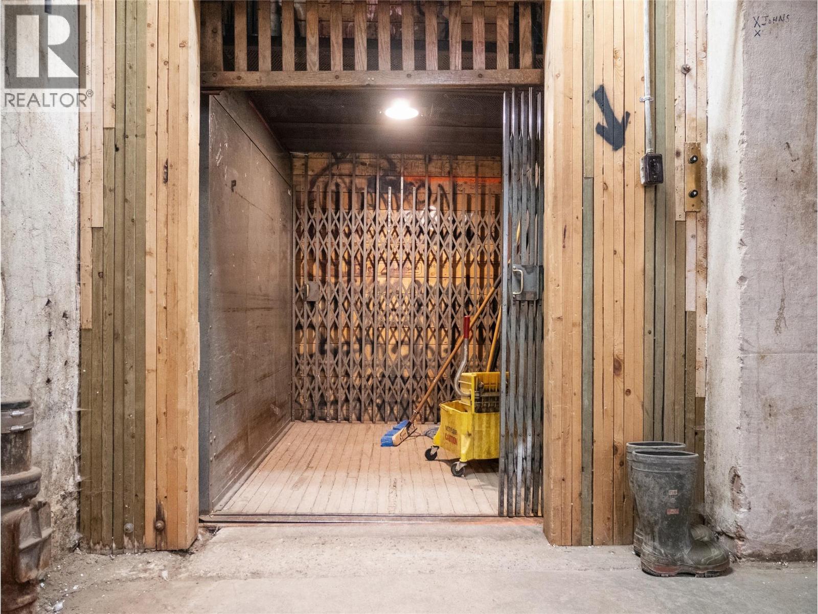 10121 10 Street, Dawson Creek, BC