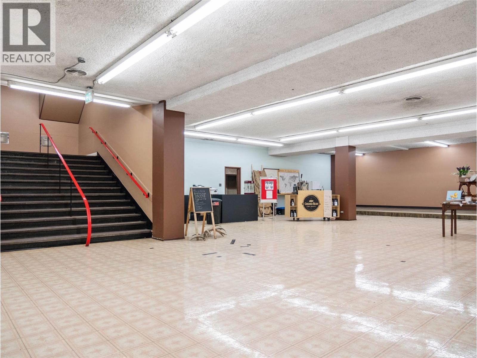 10121 10 Street, Dawson Creek, BC