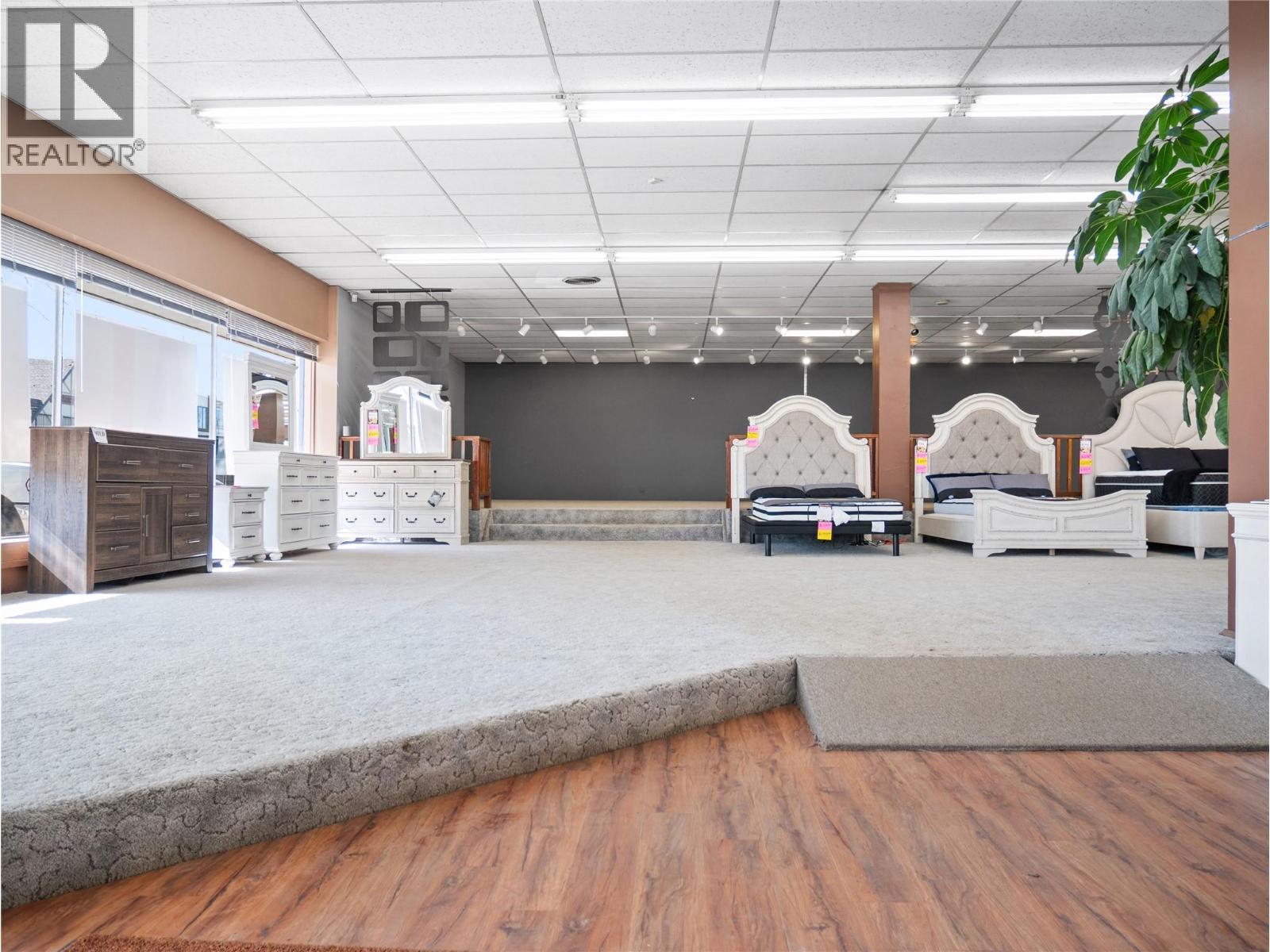 10121 10 Street, Dawson Creek, BC