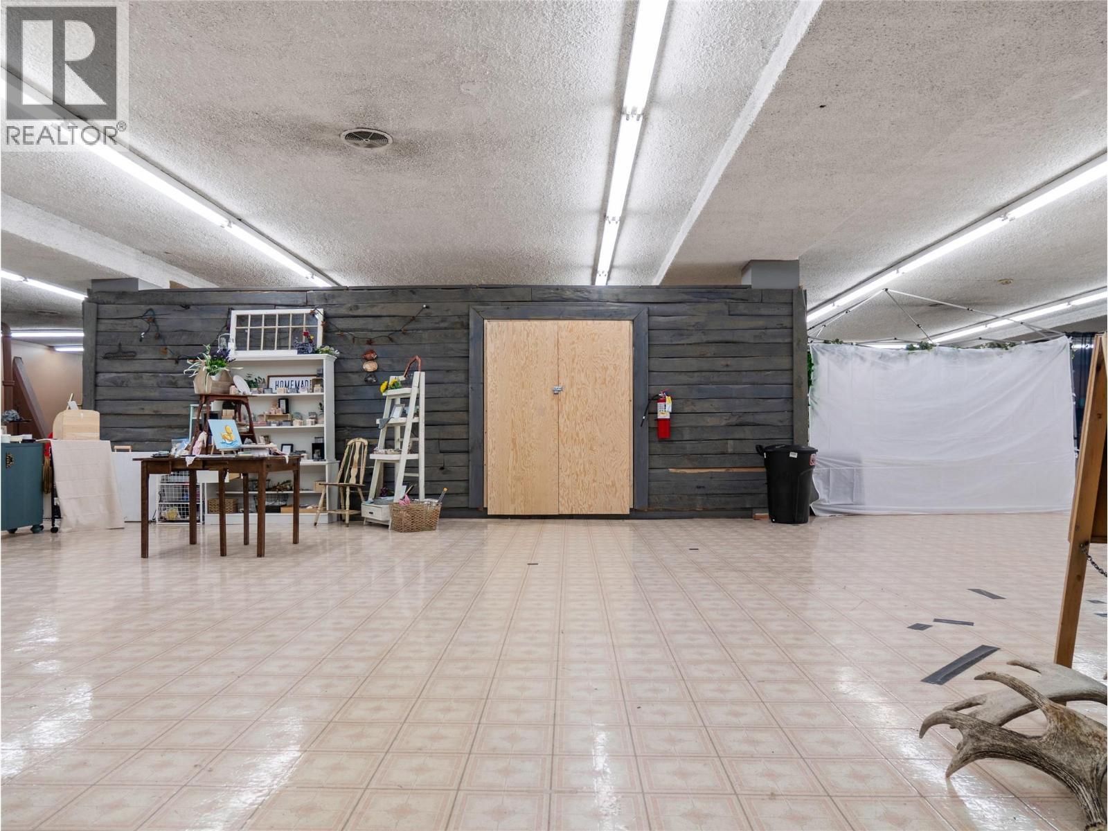 10121 10 Street, Dawson Creek, BC