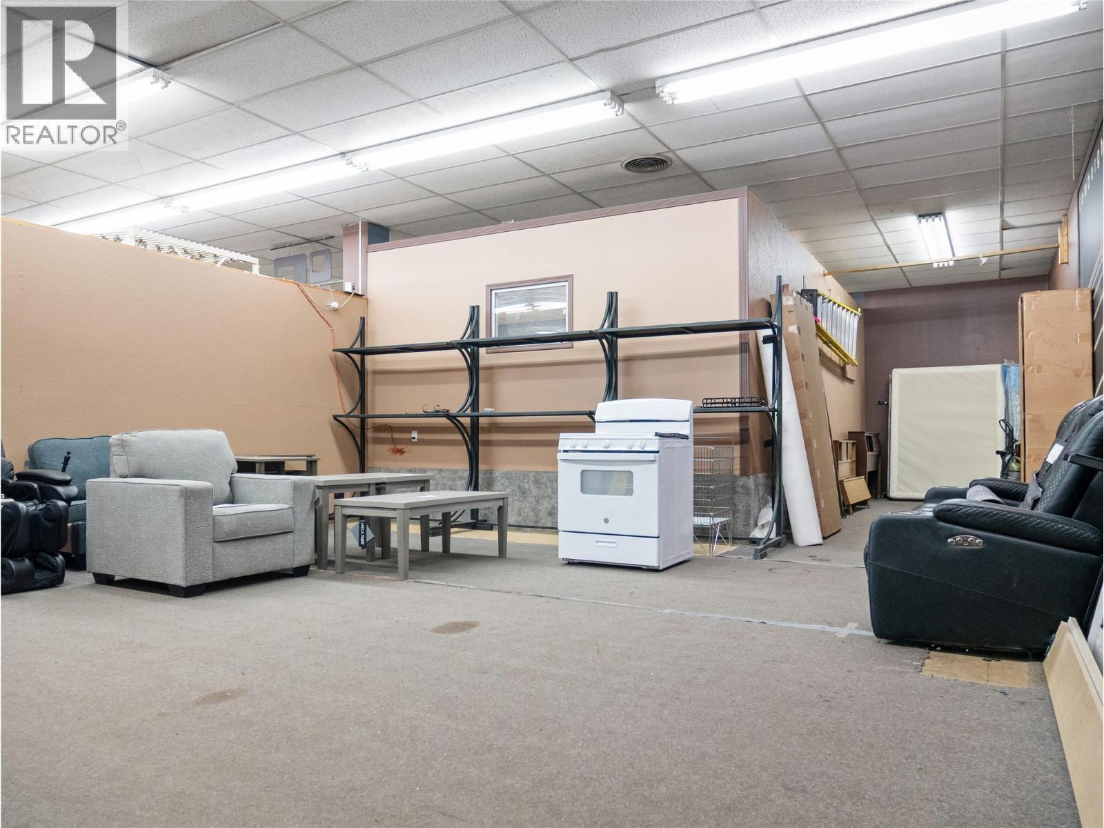 10121 10 Street, Dawson Creek, BC