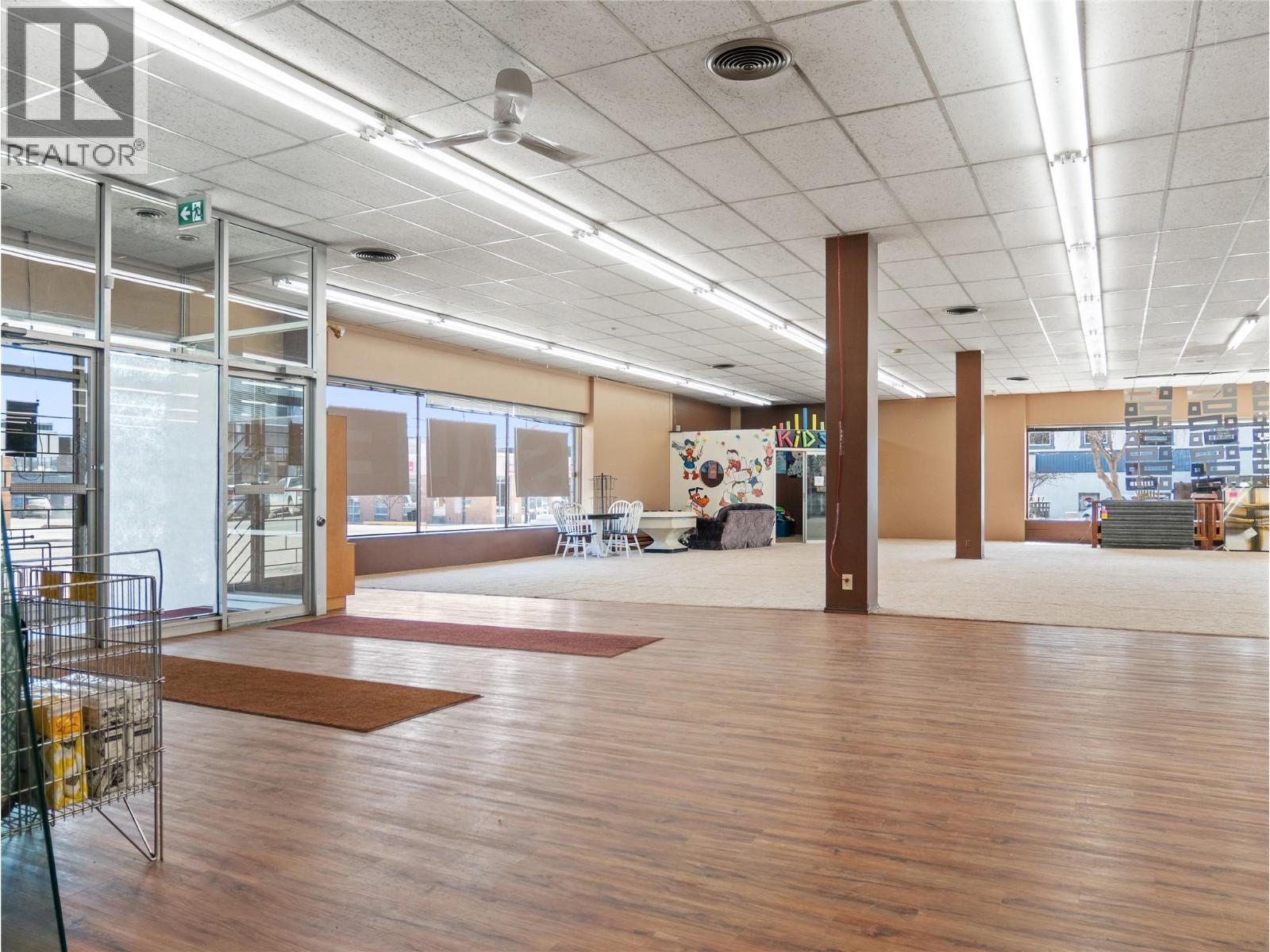 10121 10 Street, Dawson Creek, BC