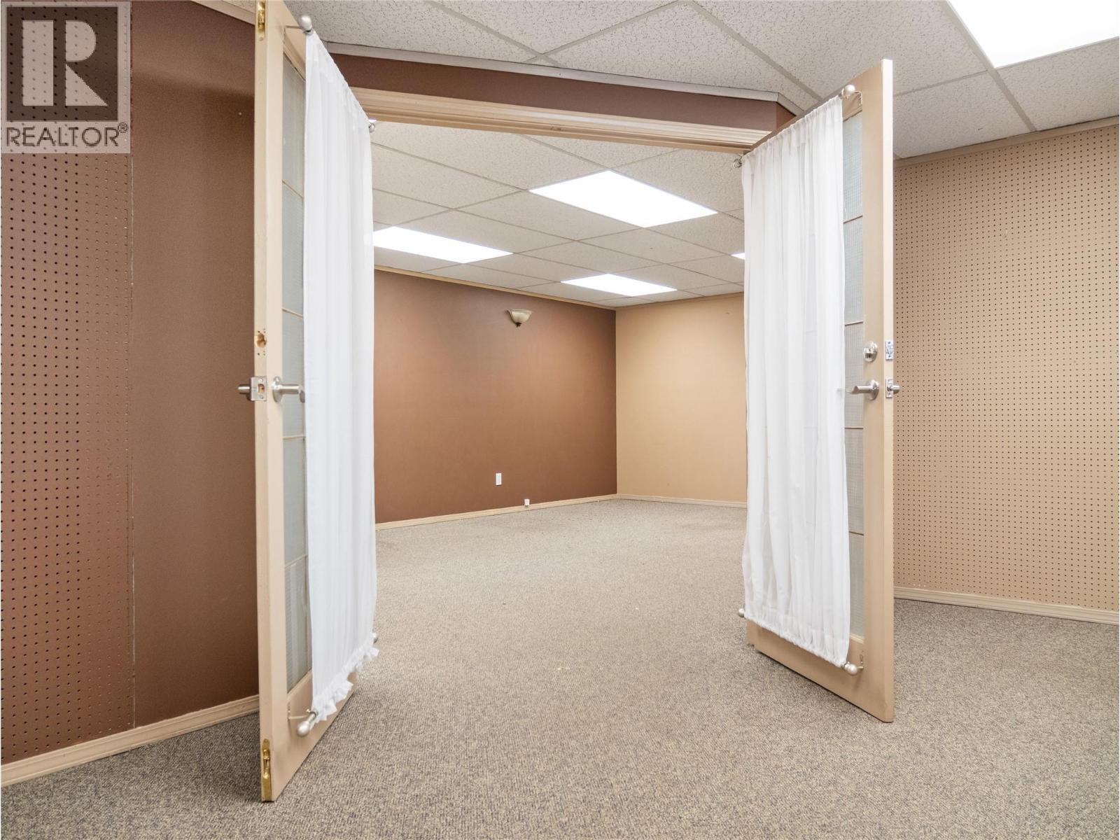 10121 10 Street, Dawson Creek, BC