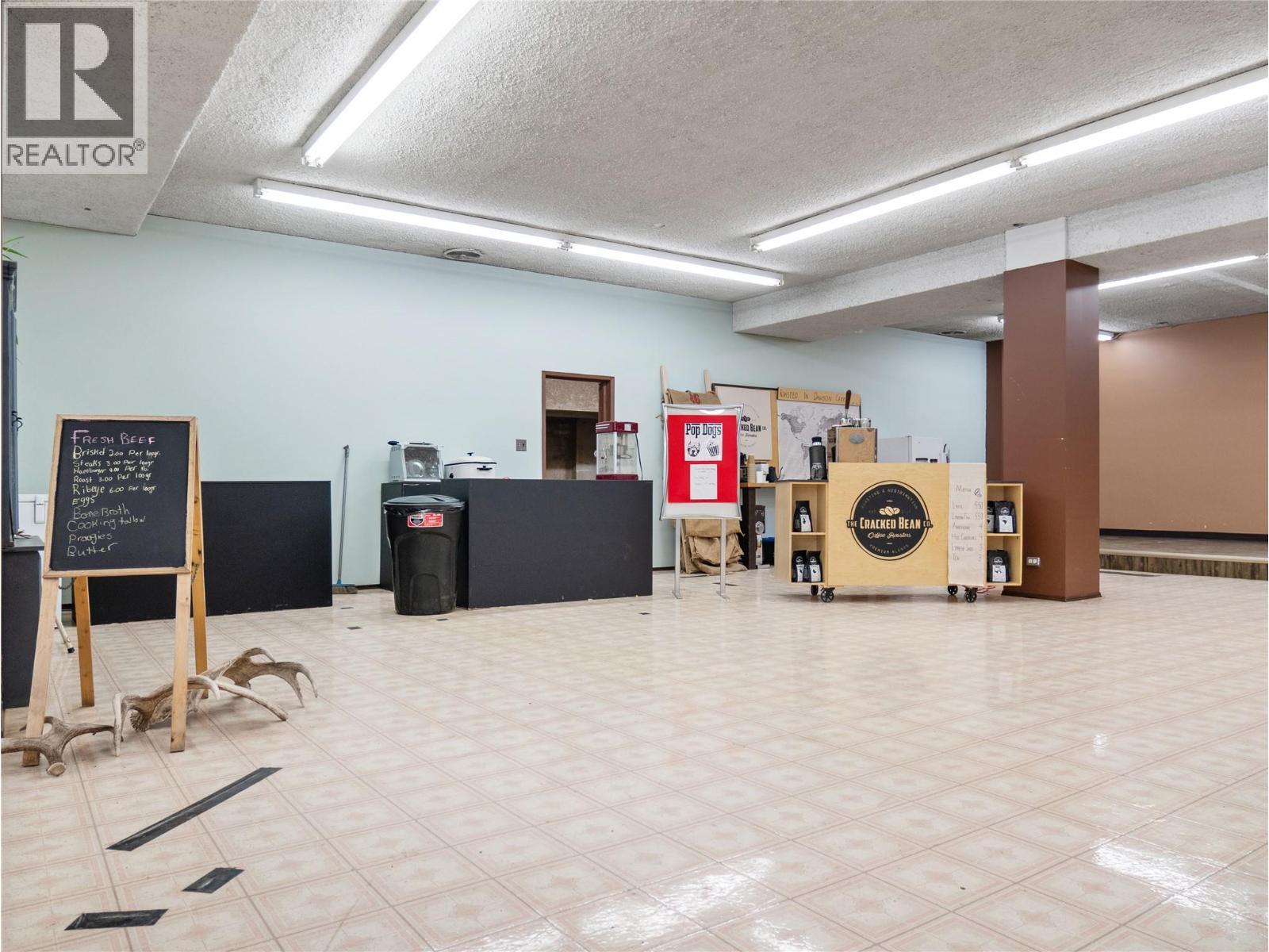 10121 10 Street, Dawson Creek, BC