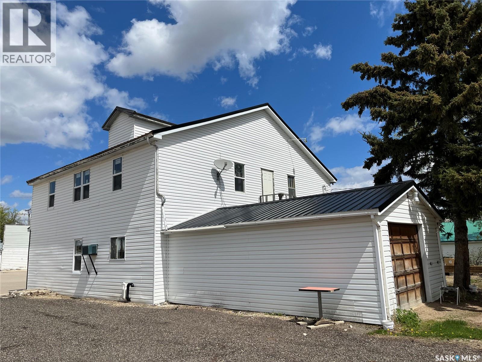 109 Centre Street, Middle Lake, SK
