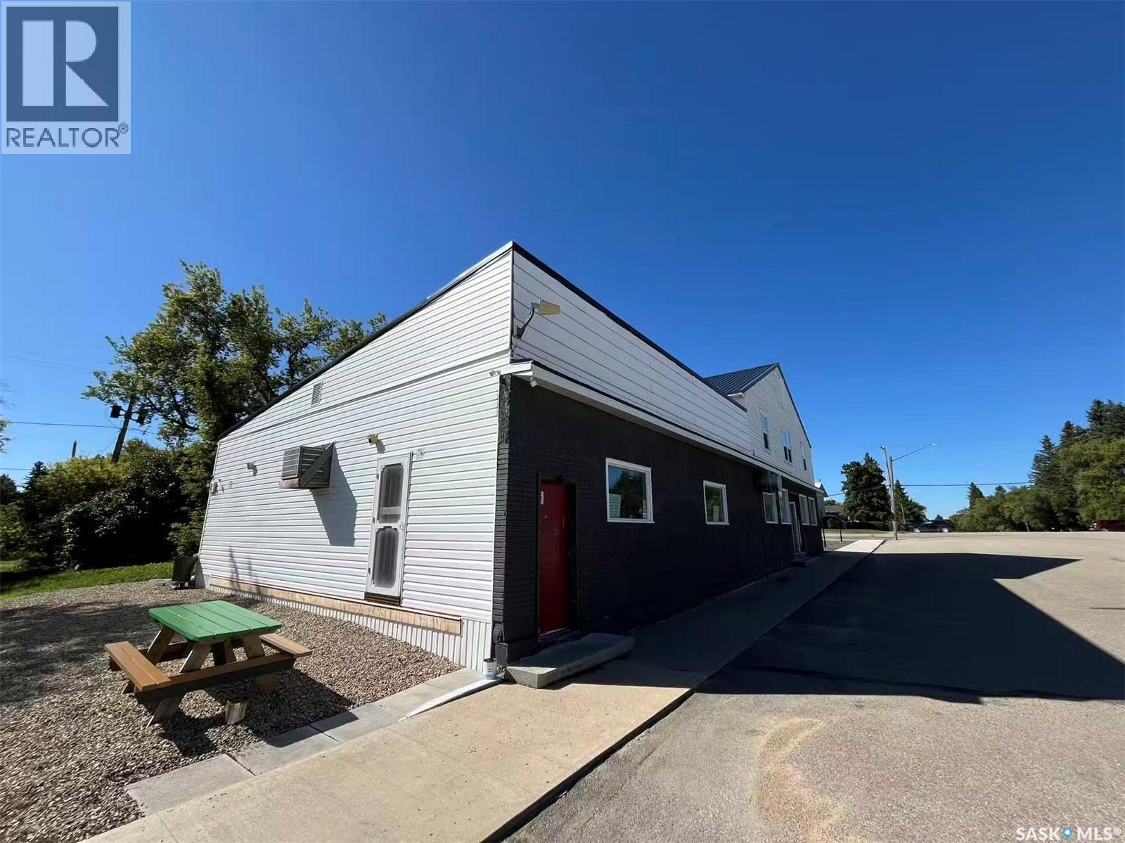 109 Centre Street, Middle Lake, SK