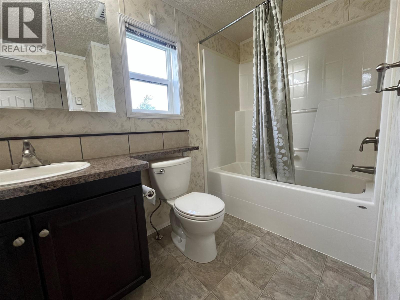 136 Rockcliffe Place, Tumbler Ridge, BC