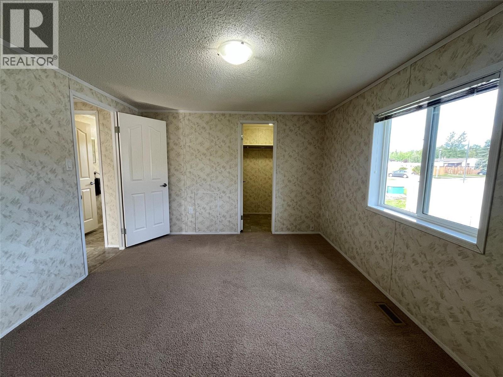 136 Rockcliffe Place, Tumbler Ridge, BC