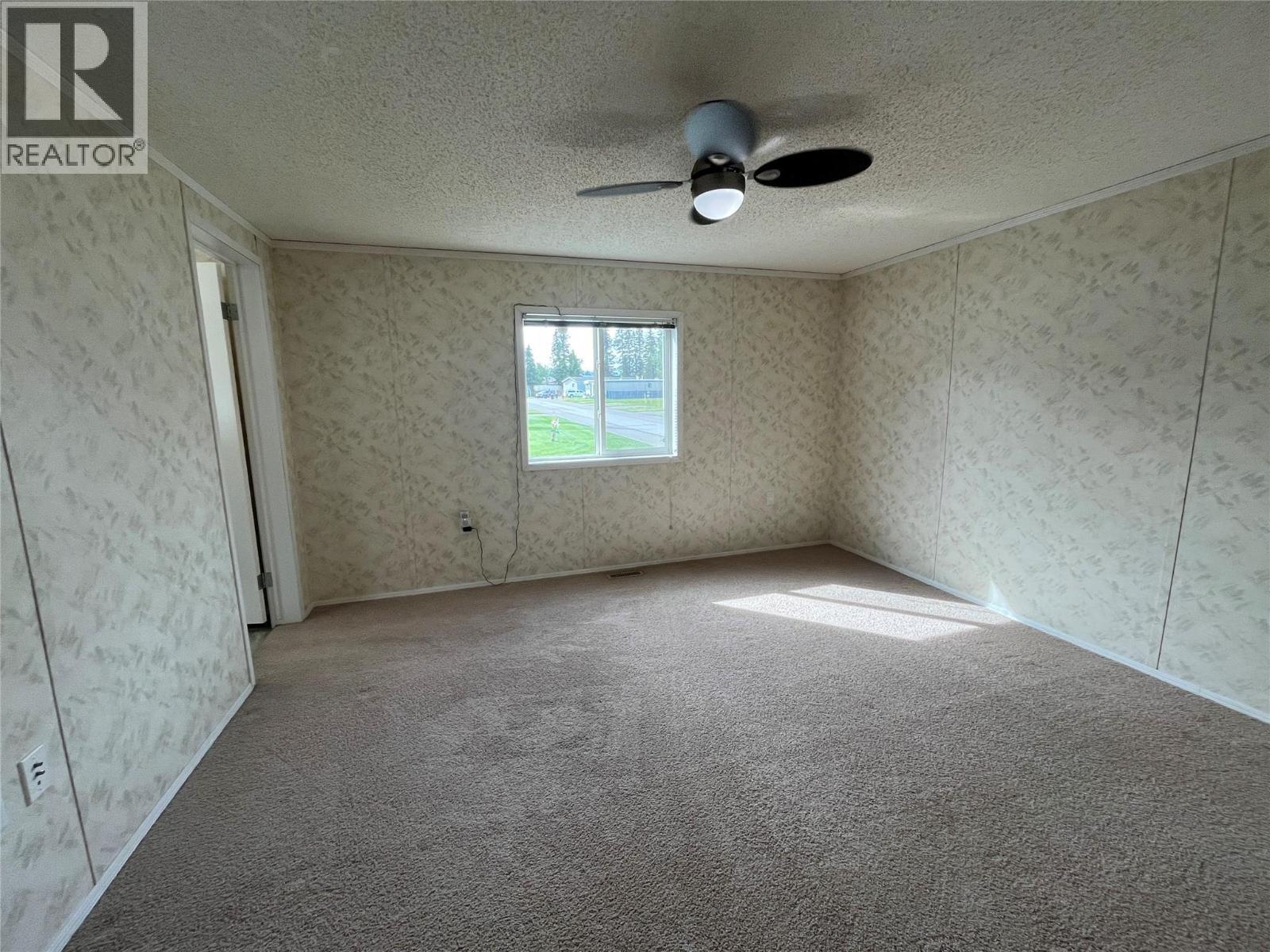 136 Rockcliffe Place, Tumbler Ridge, BC