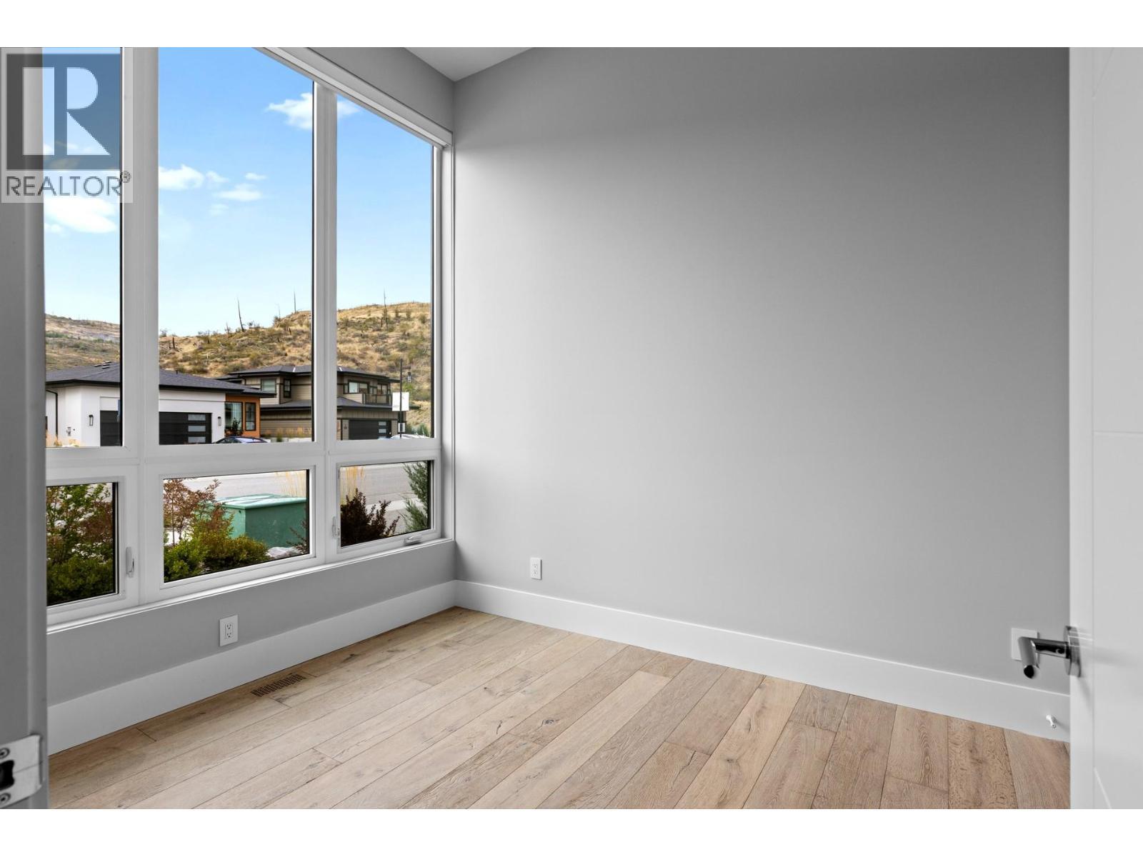 1240 Ponds Avenue, Kelowna, BC - Indoor Photo Showing Other Room