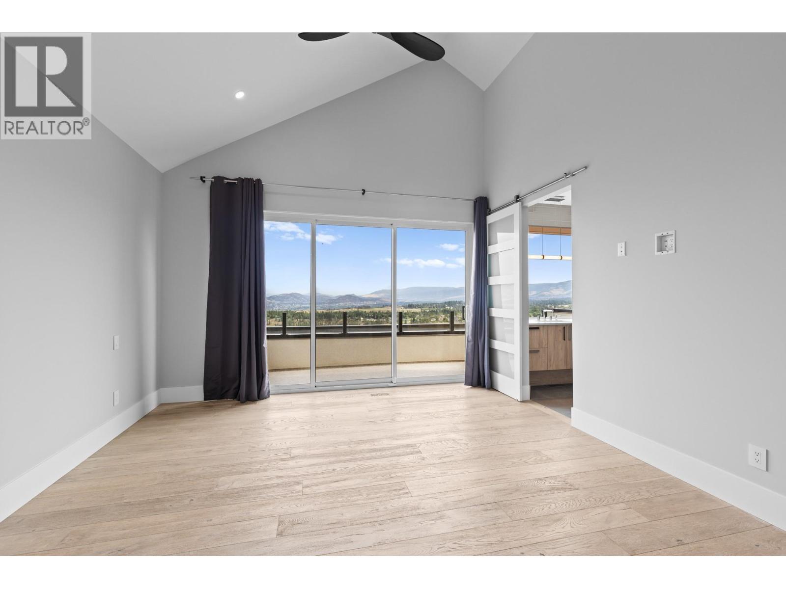 1240 Ponds Avenue, Kelowna, BC - Indoor Photo Showing Other Room