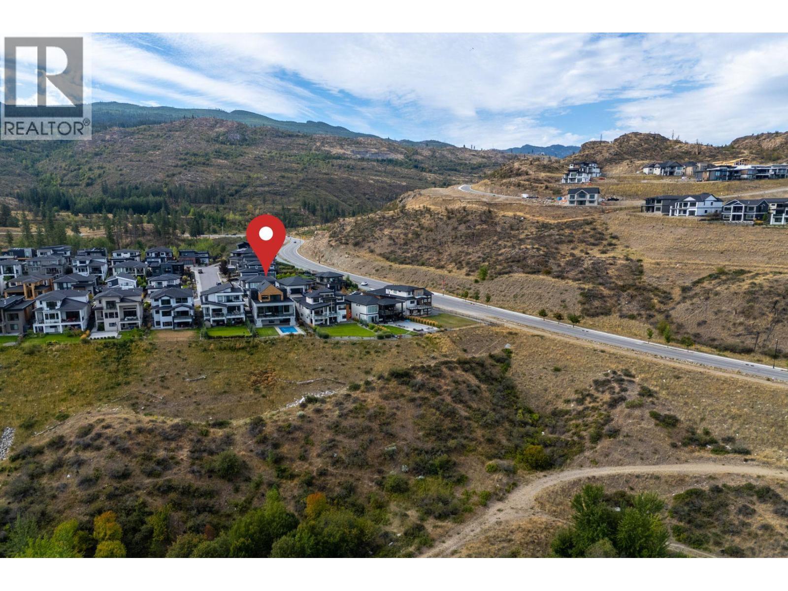 1240 Ponds Avenue, Kelowna, BC - Outdoor With View