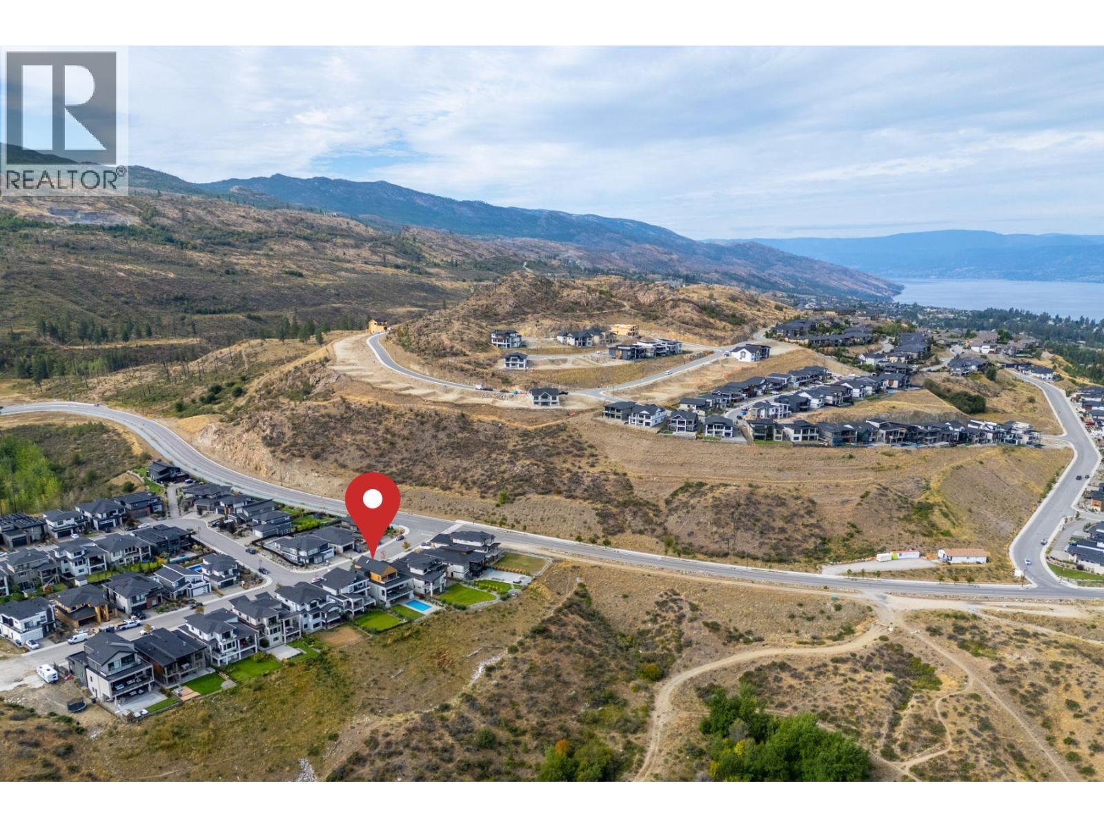 1240 Ponds Avenue, Kelowna, BC - Outdoor With View