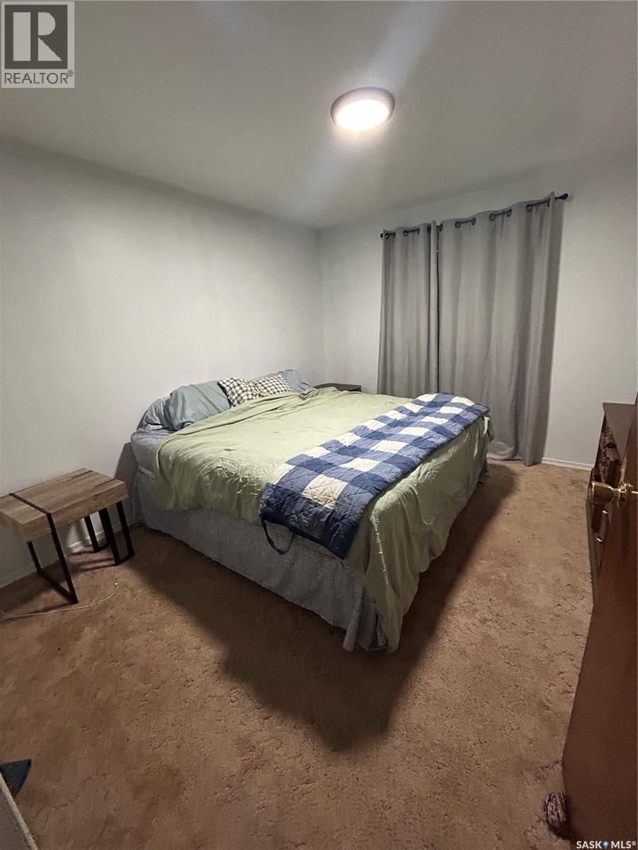 222 2Nd Avenue W, Kelvington, SK - Indoor Photo Showing Bedroom
