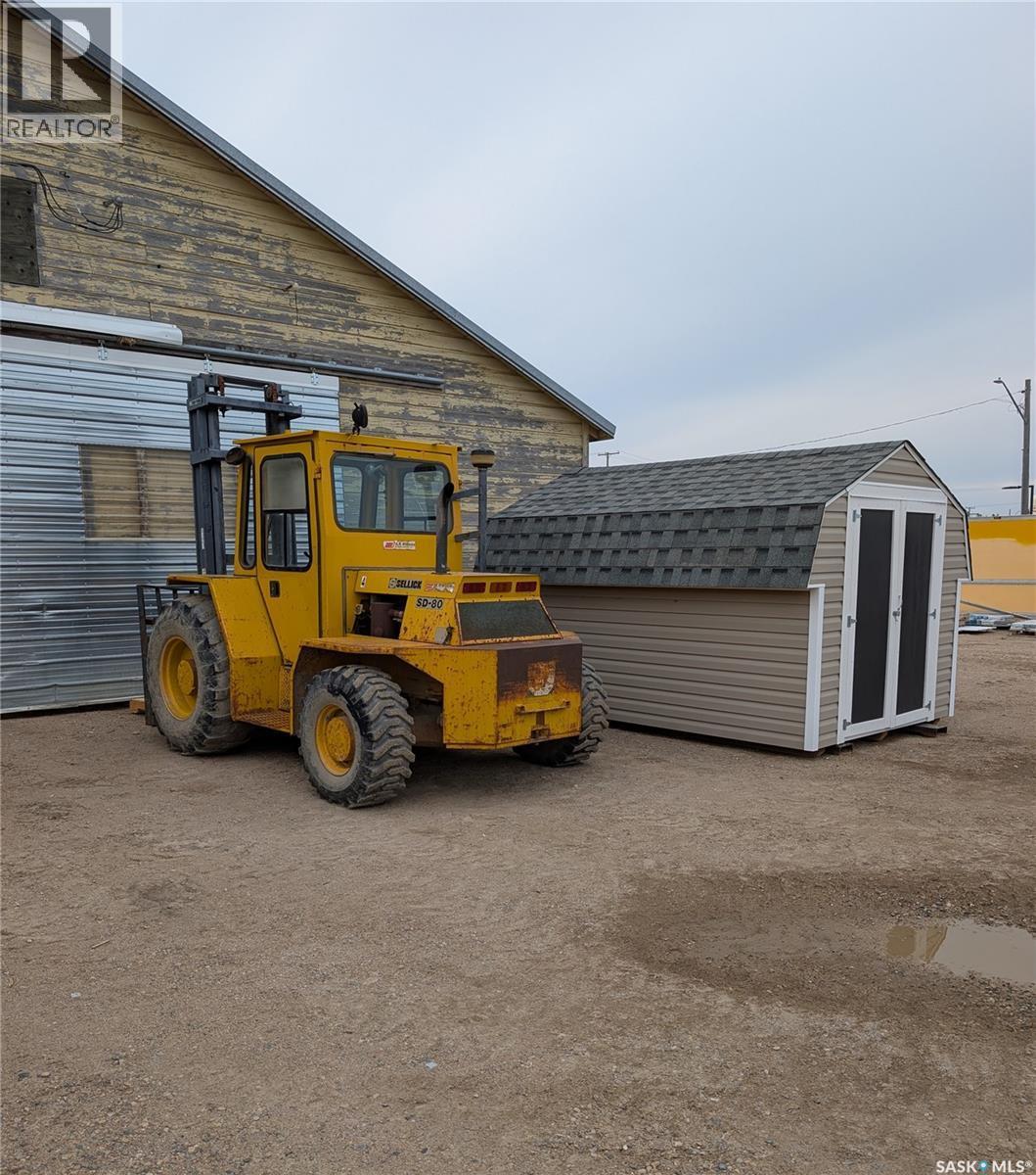 435 Main Street, Foam Lake, SK