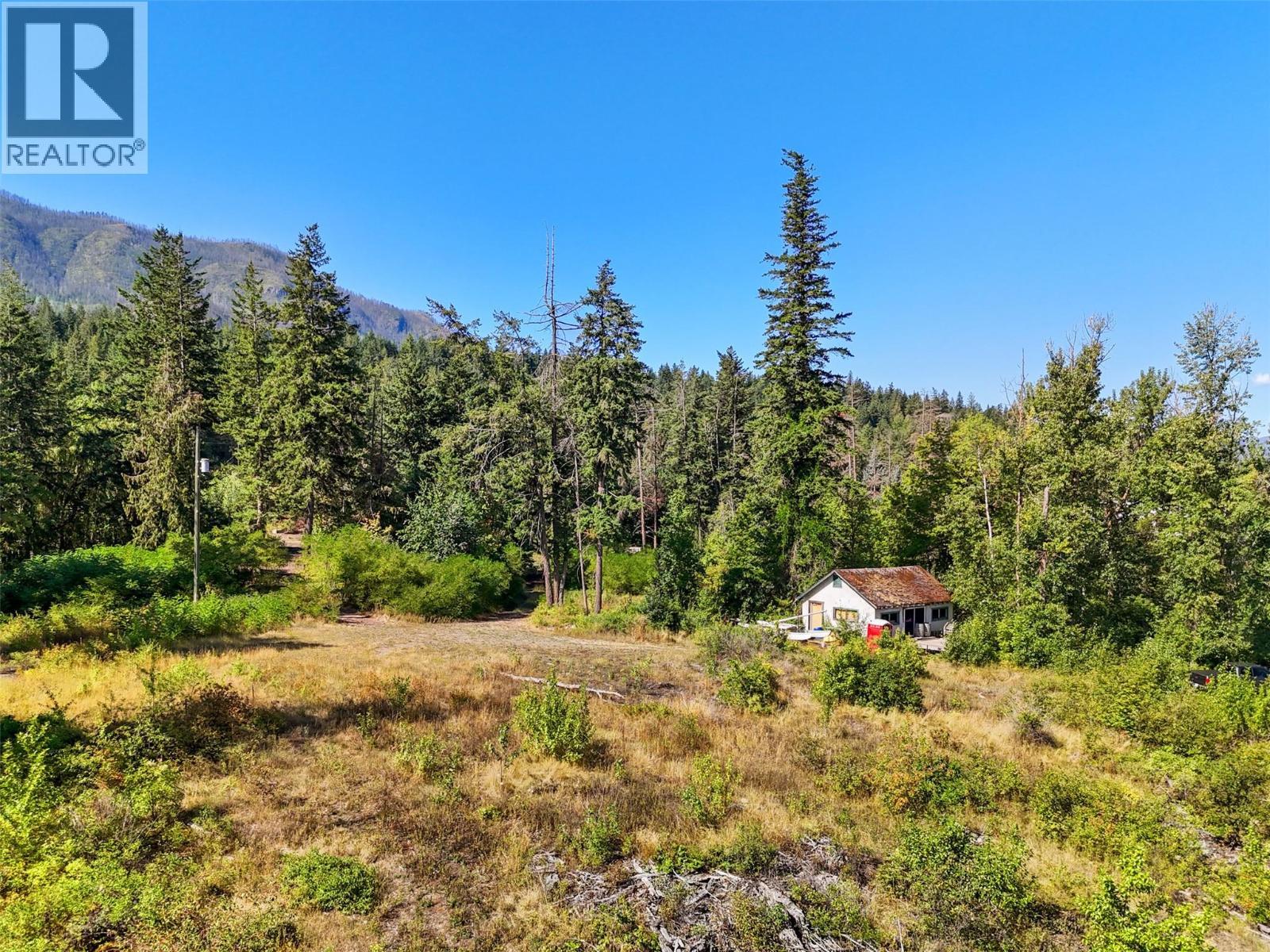 Building Site - 663 Waverly Park Frontage Road, Sorrento, BC