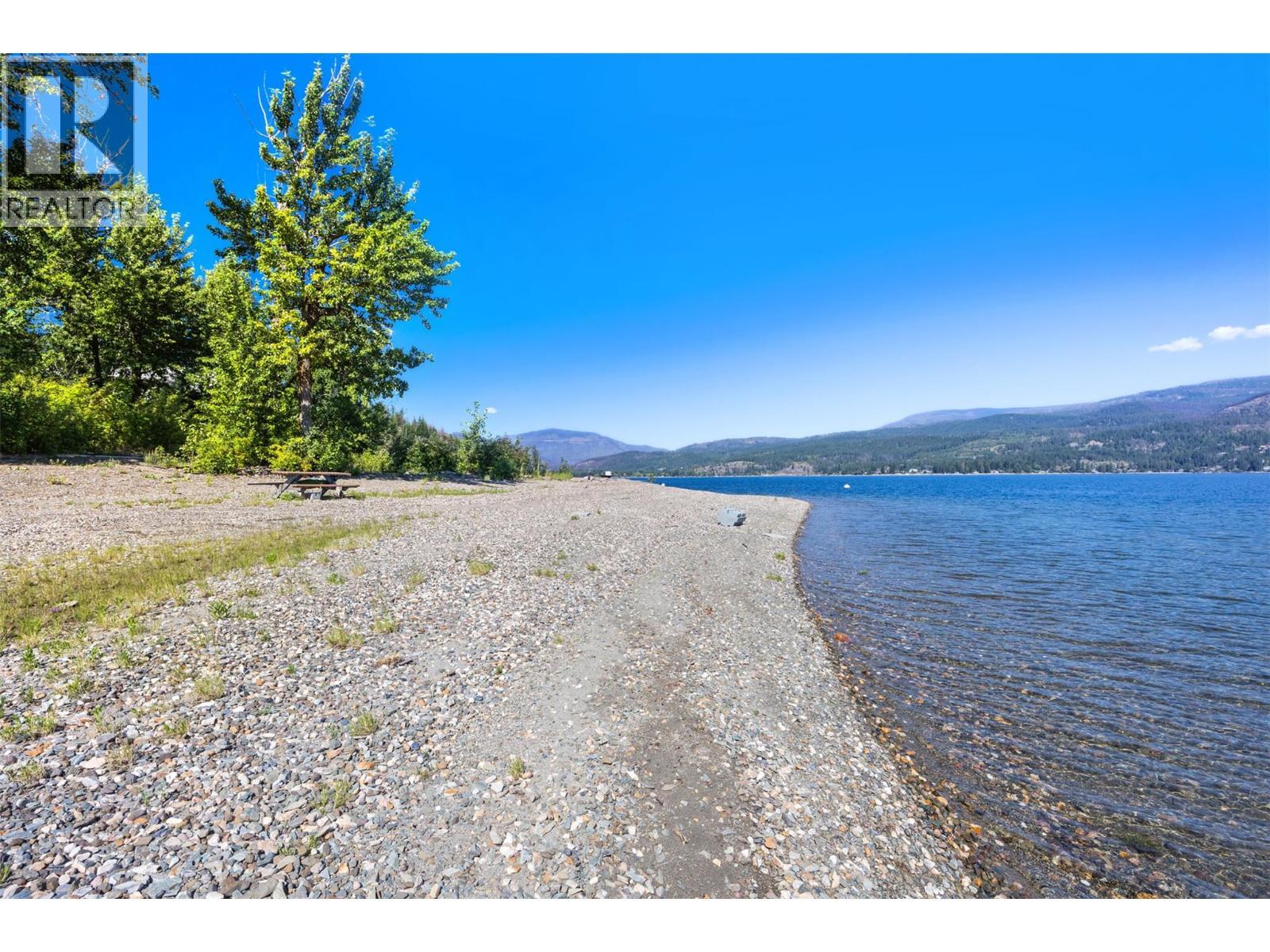Beach - 663 Waverly Park Frontage Road, Sorrento, BC