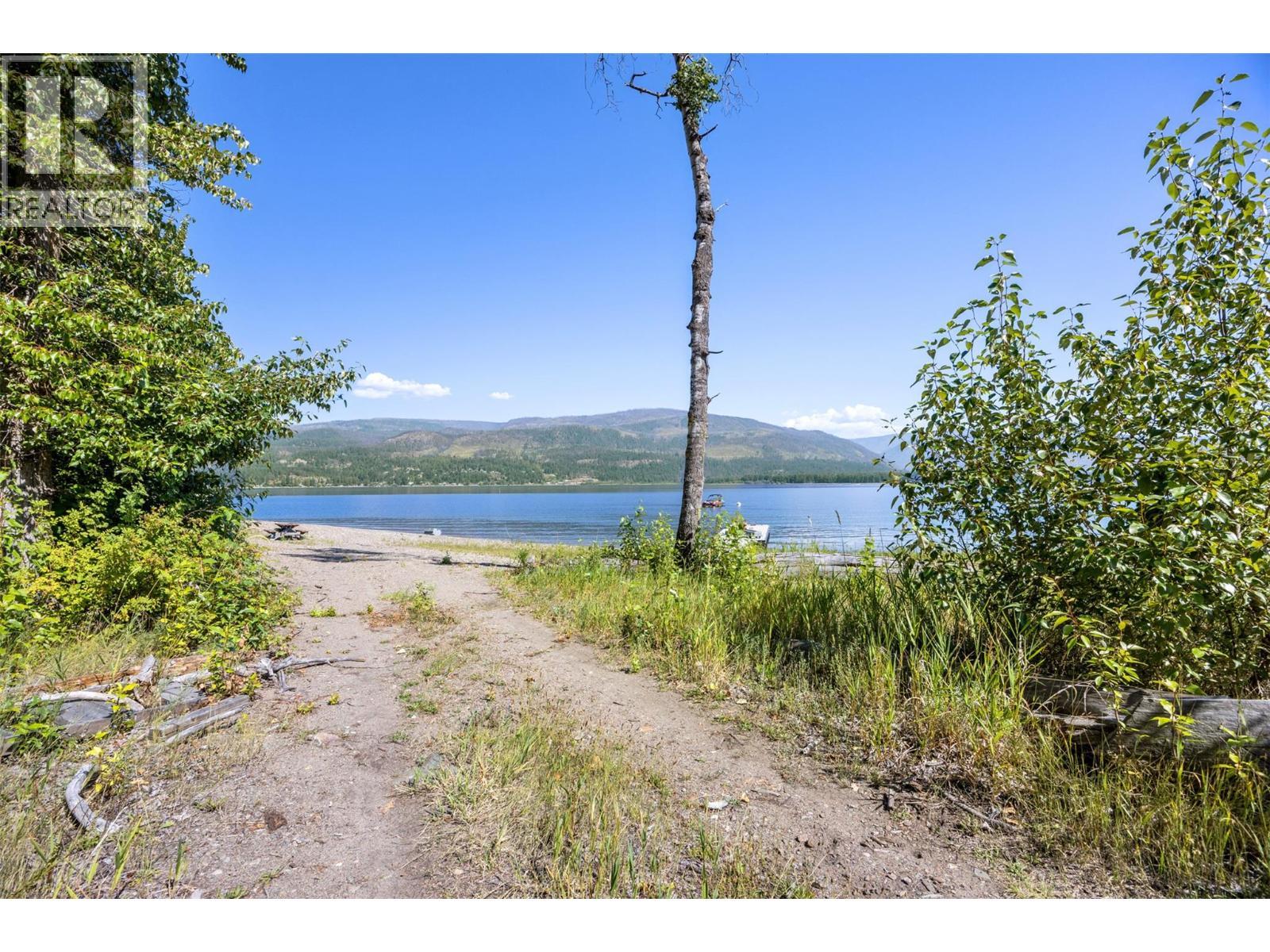 663 Waverly Park Frontage Road, Sorrento, BC