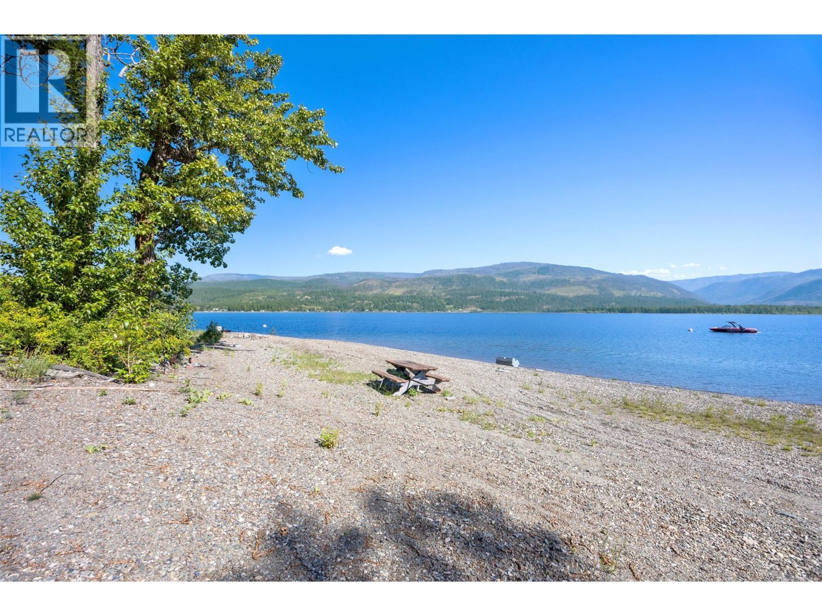 663 Waverly Park Frontage Road, Sorrento, BC