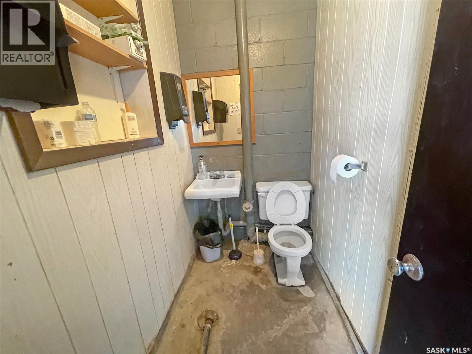 503 North Railway Street W, Swift Current, SK