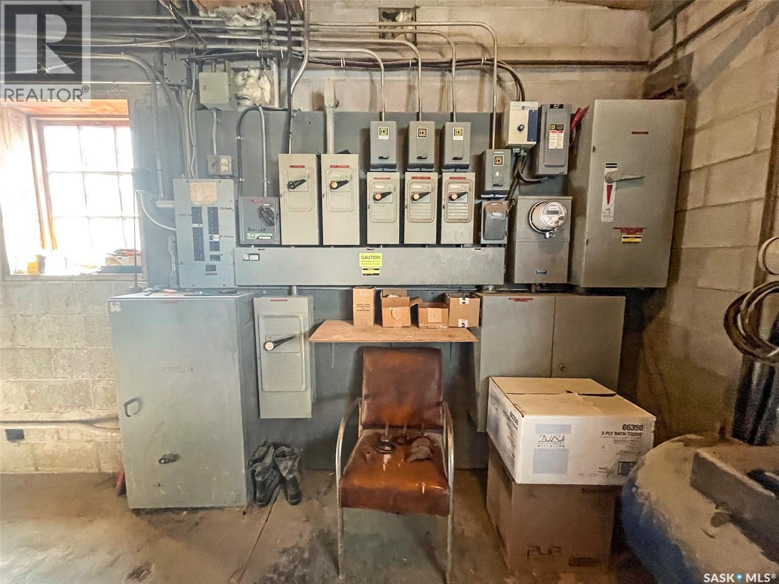 503 North Railway Street W, Swift Current, SK