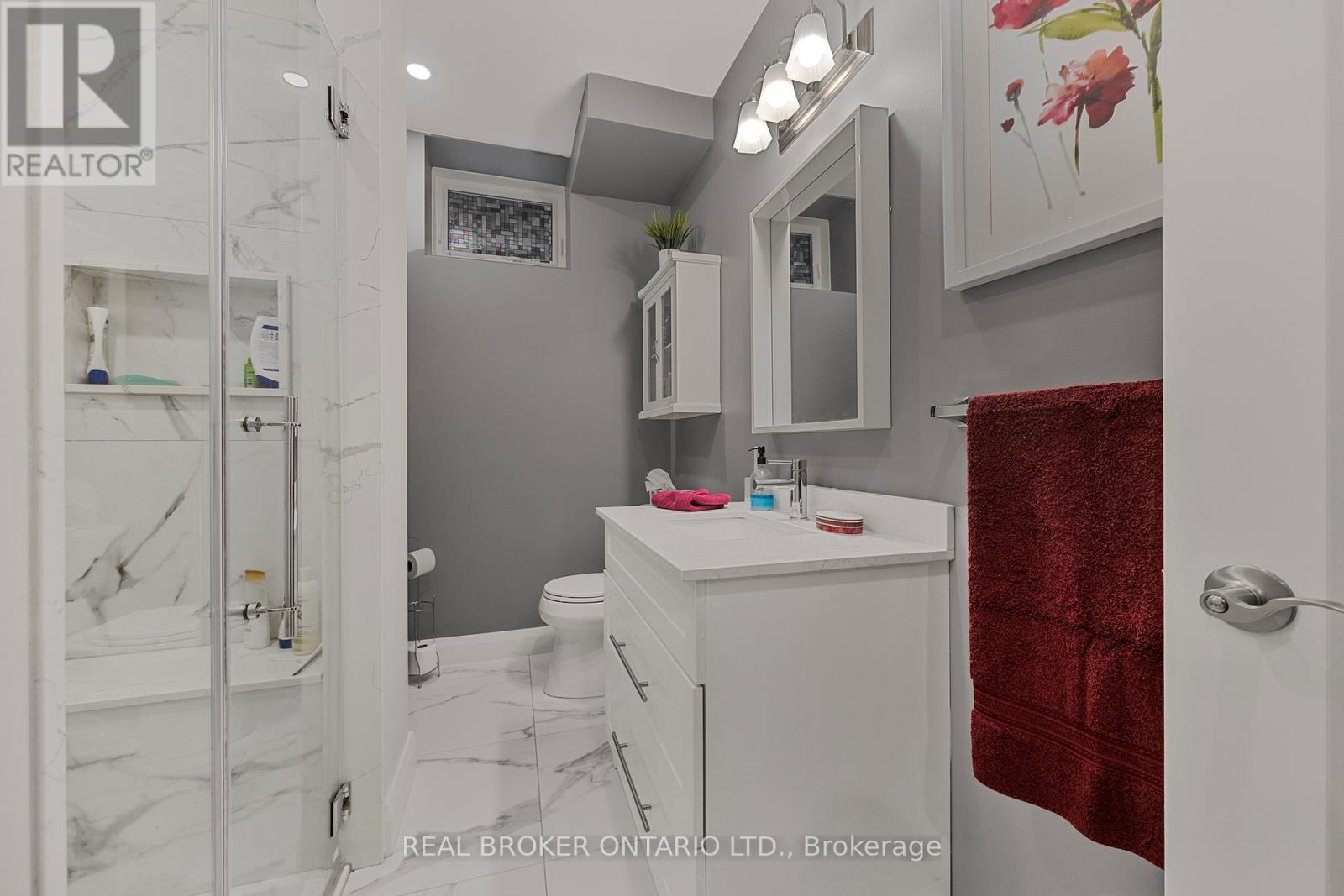 1 Mckowen Road, Mckellar, ON - Photo Showing Bathroom