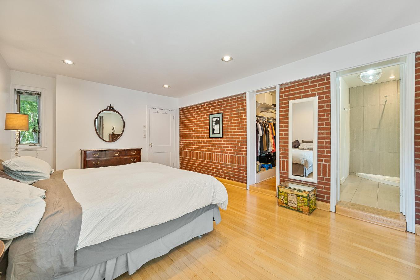 Chambre à coucher principale - 527 Av. Stanstead, Mont-Royal, QC - Indoor Photo Showing Bedroom