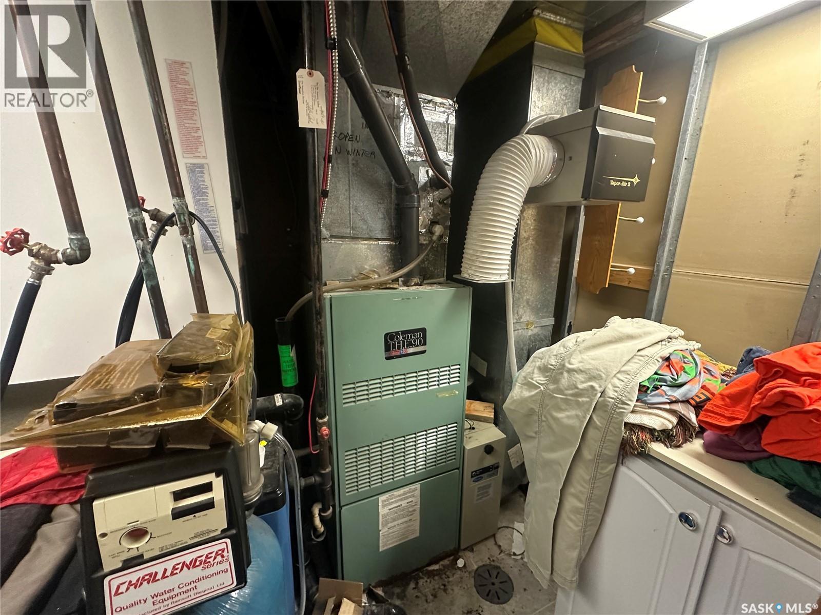 7 Charles Crescent, Regina, SK - Indoor Photo Showing Basement