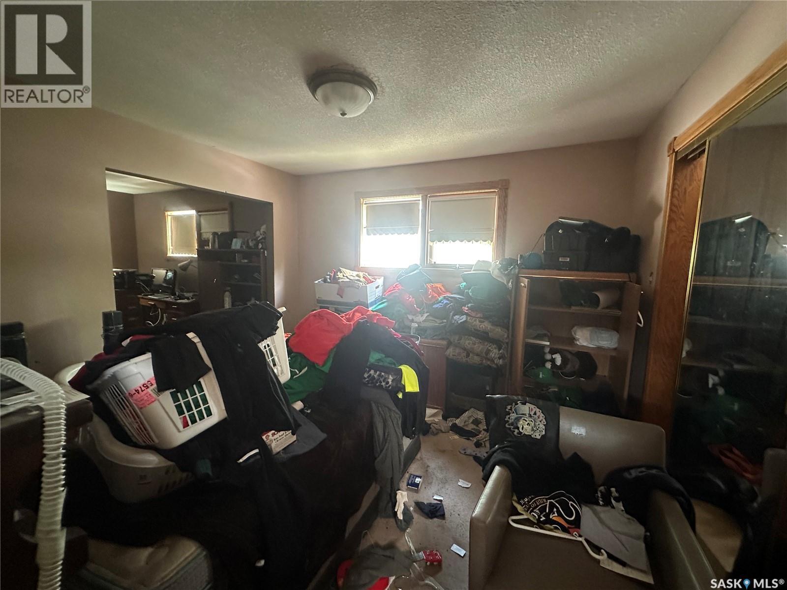 7 Charles Crescent, Regina, SK - Indoor