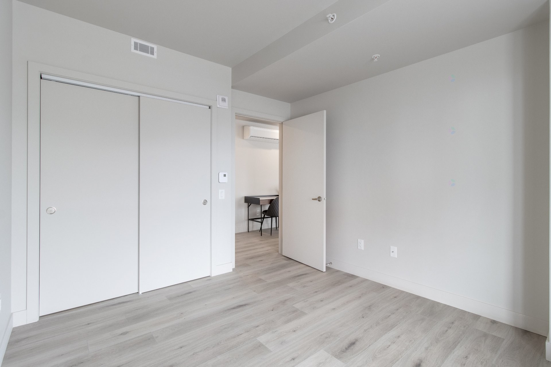 Bedroom - 501-992 Av. Roland-Beaudin, Québec (Sainte-Foy/Sillery/Cap-Rouge), QC - Indoor Photo Showing Other Room